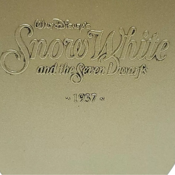 VTG 1998 Hallmark Keepsake Ornament Walt Disney's Snow White Enchanted Memories - Picture 7 of 8